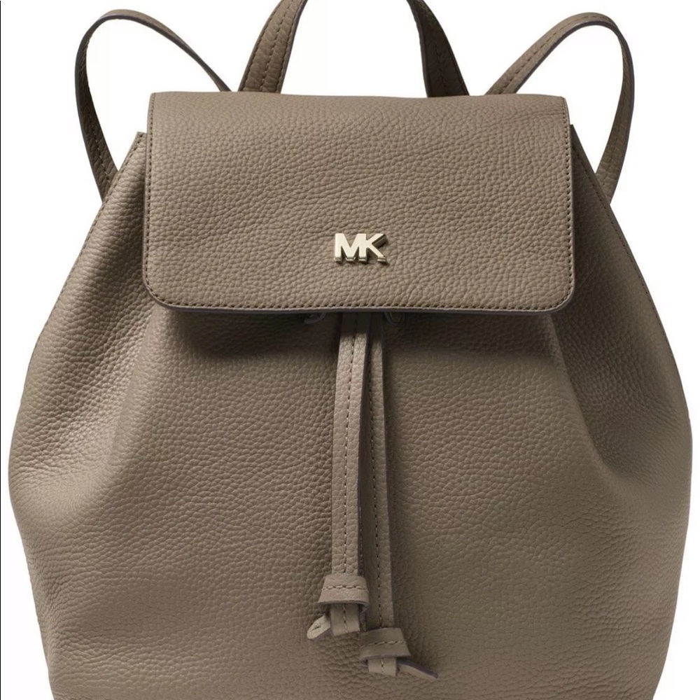 Michael Kors Junie Flap Leather Mushroom Gold